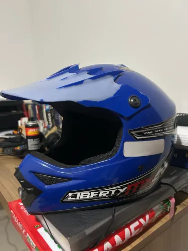 Capacete de Trilha Pro Tork Liberty - Tamanho 58