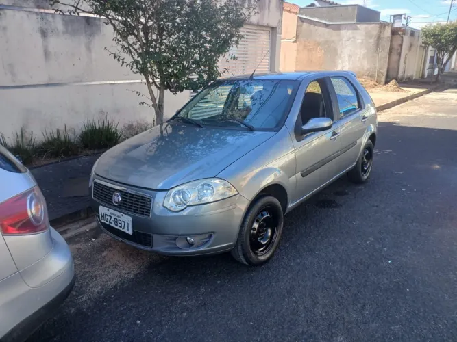 Fiat Palio ELX 1.0 Fire/30 Anos F. Flex 8V 4P 2010