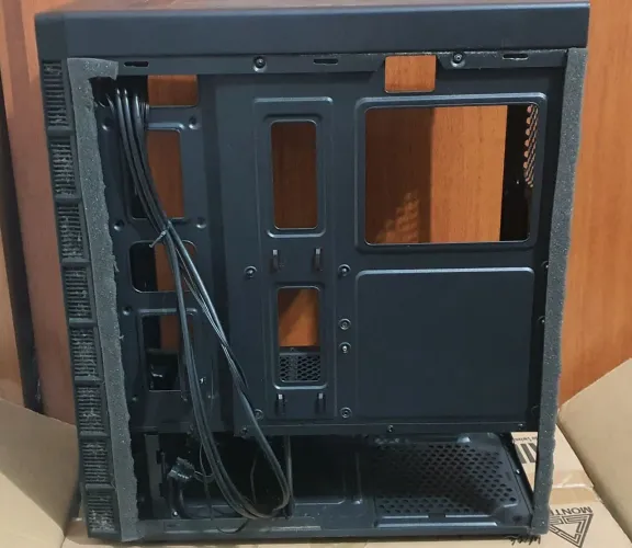 Gabinete PC mATX