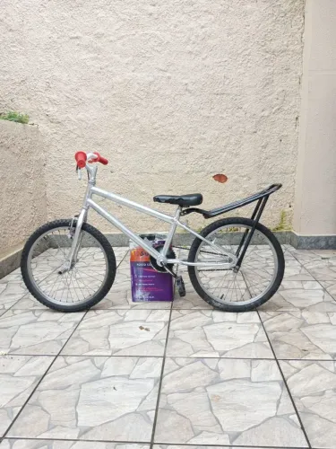 ARO 20 MONTADINHA