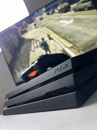 PlayStation 4 pro - em perfeito estado 