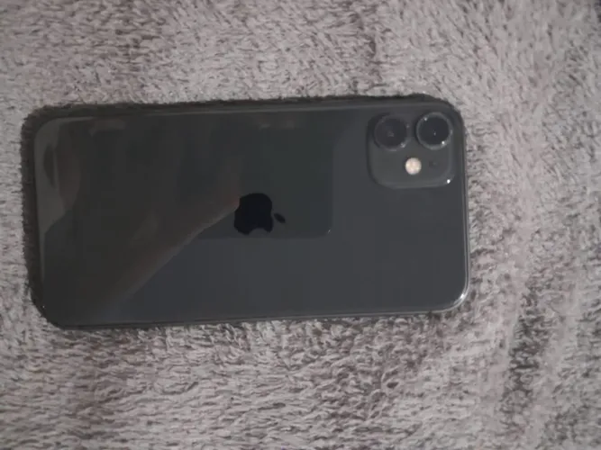 iPhone 11 usado
