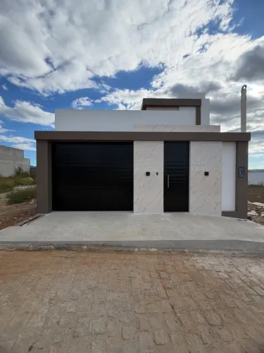 CASA À VENDA NO LUAR DA BARRA