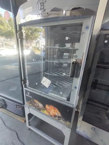 Máquina de frango com 4 esteiras bailon nova. Leia descrição