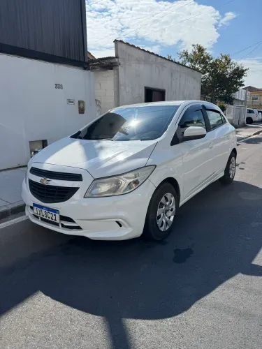 Chevrolet Onix JOY Hatch 1.0 8V Flex Mec. 4P 2017