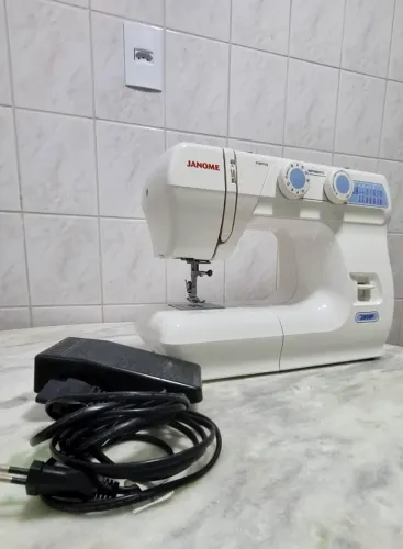 MÁQUINA DE COSTURA JANOME 2008P