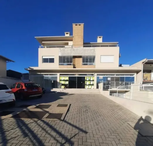 Sala comercial à venda - na Praia dos Ingleses - 42m² - c/ Estacionamento