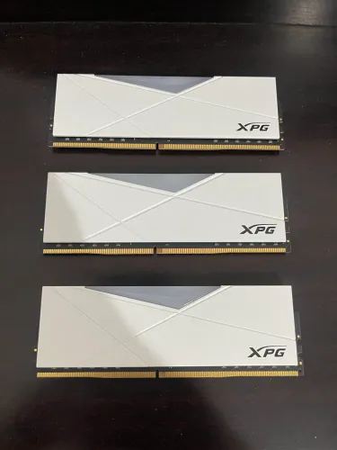 Memória RAM 8gb DDR4 3200mhz com RGB XPG