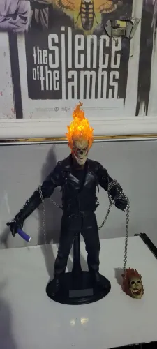 Boneco ghost rider hot toys 30cm acende luz motoqueiro fantasma jhonny blaze 1/6 figure