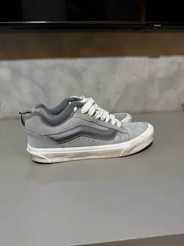 Vans knu school cinza tamanho 40