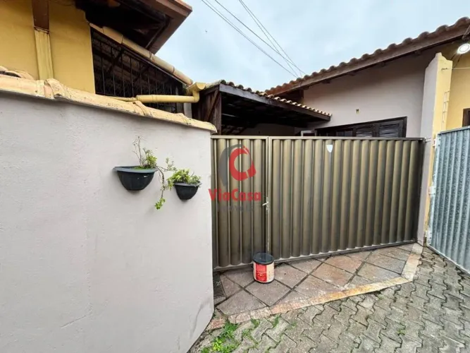 Casa com 2 dormitórios à venda, 65 m² por R$ 380.000,00 - Atlântica - Rio das Ostras/RJ