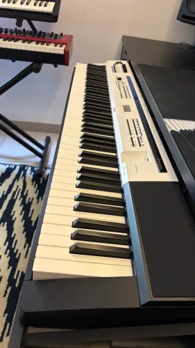 Piano casio privia PX-5S
