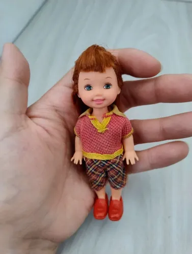 Boneca Kelly irmã da Barbie