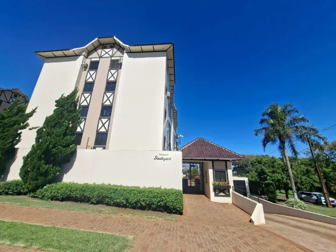 Apartamento com 03 quartos para locação no Country de Cascavel Pr