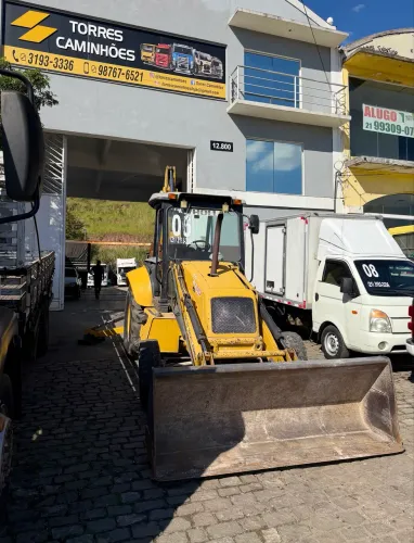 Retroescavadeira New Holland LB90 2006