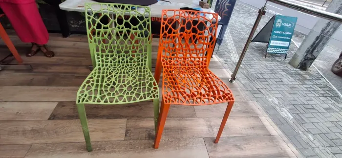 Cj 37 cadeiras Gruvyer verde / laranja