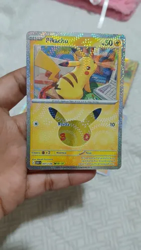 Carta Pokémon Pikachu especial NM celebração de 30 anos Pokémon