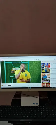 Computador All in One LG 22", Windows 10
