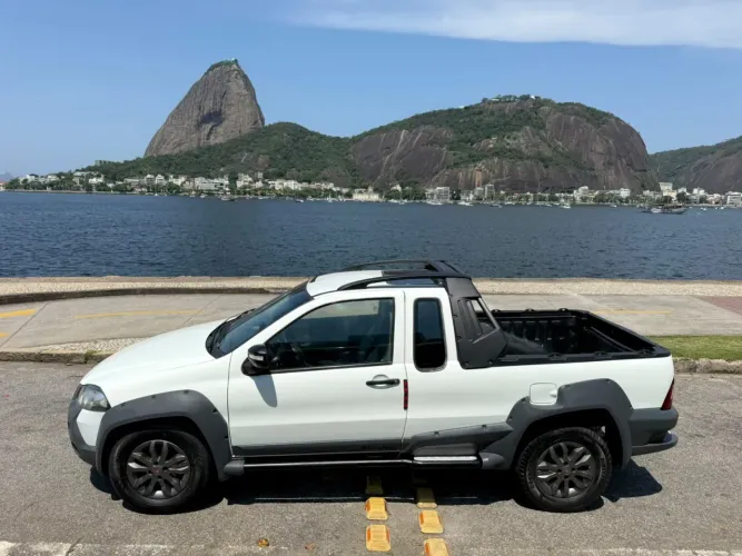 Fiat Strada Adventure 1.8 MPI 8V 103cv CE Usados e Novos