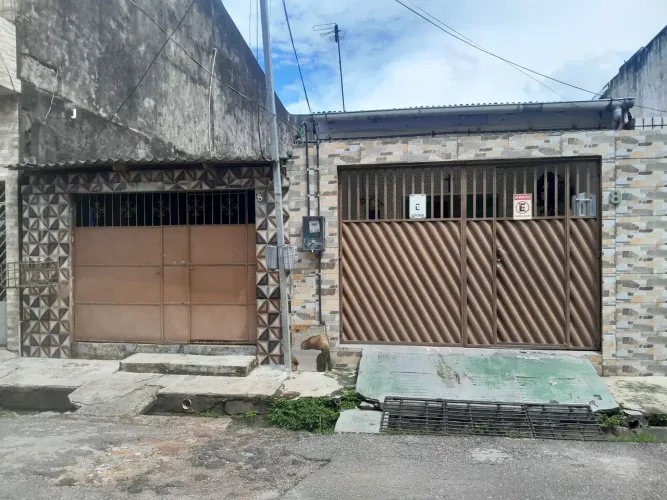 Vende se casa na marambaia 