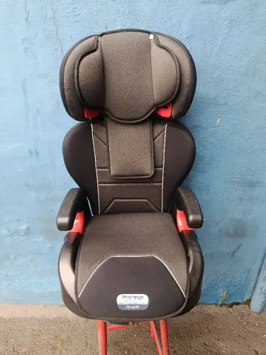Cadeira Infantil para Auto Burigotto Protege Reclinável (15kg a 36kg) - Seminova