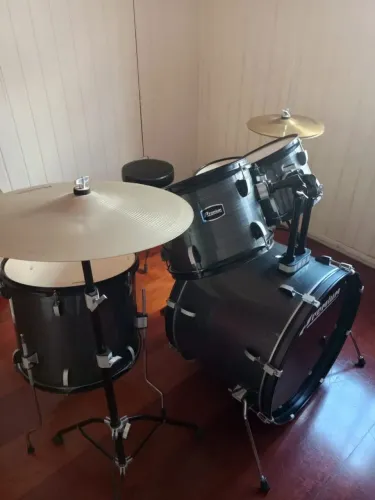 VENDO BATERIA PREMIUM
