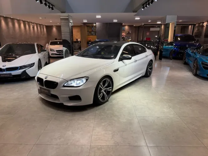 BMW M6 Gran Coupe 4.4 Bi-turbo V8 32V 560cv 2017