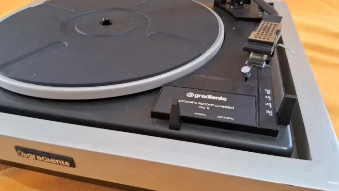 Toca Discos Gradiente/Garrard