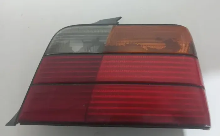 Lanterna Traseira Bmw 325 1994 Lado Direito