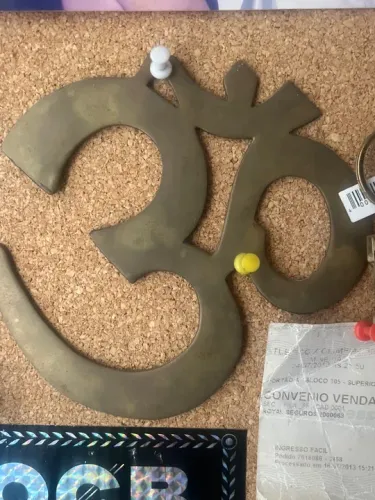 Símbolo Om em Metal Original (comprado na Índia)