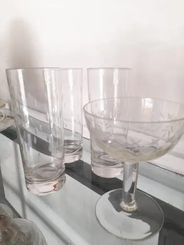 Antiga Taça e copos de Cristal