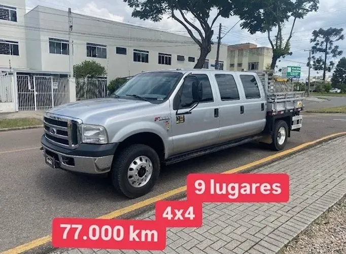 F4000 2017 4X4 pra 9 pessoas + carroceria 77.000 km Raridade 6 portas