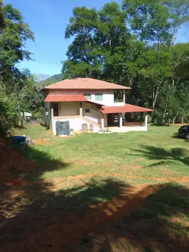 OPORTUNIDADE: VENDO SÍTIO NAS MONTANHAS COM CASA DUPLEX(200M²) ÁREA TOTAL DE 4 HECTARES.