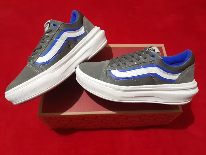 Tenis VANS OLD SKOOL OVER tamanho 38