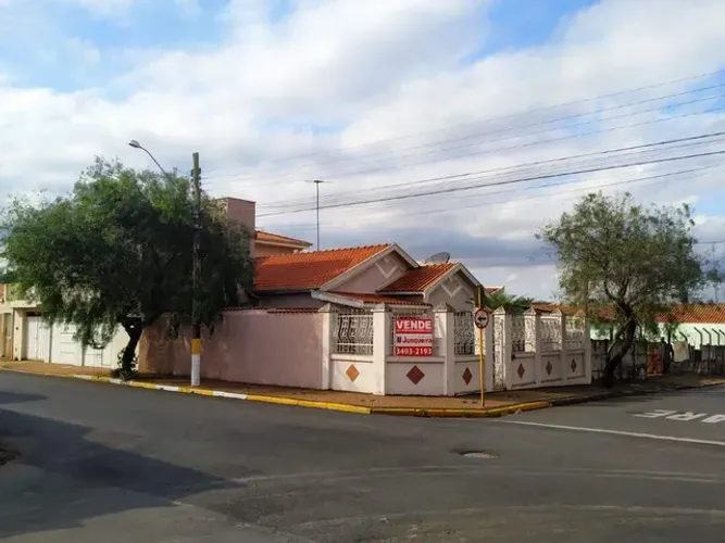Casa a venda Bom Jesus (centro) 4 dormitórios e 2 suites