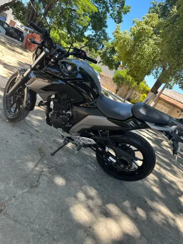 Fz25 Impecável KM original 