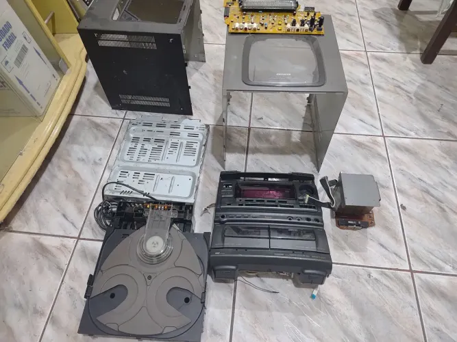Aiwa nsx v70 partes avulsas