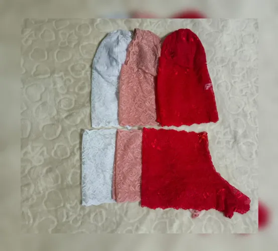 Conjunto de Roupas Íntimas de Renda