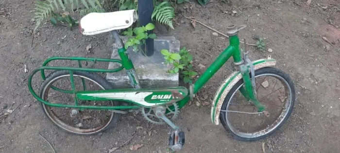 ANTIGA BICICLETA CALOI DOBRAVEL ARO 16 PARA RESTAURO, TENHO O GUIDÃO