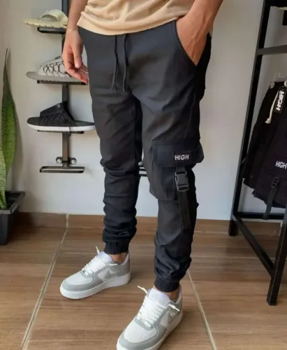 Calça Cargo modelo novo Preta creme - Estilo e Conforto