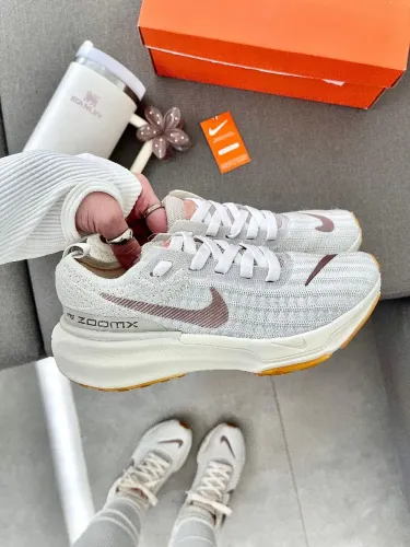 Tênis Nike importado 
