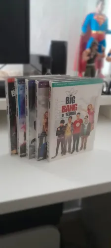 Boxes de DVD "THE BIG BANG THEORY" - Temporadas 2, 3, 4, 5 e 6