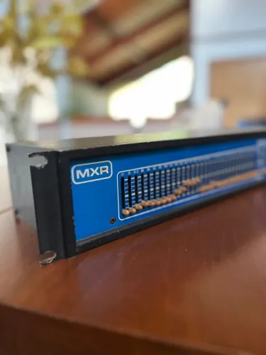 Equalizador MXR Model 125 Thirty One Band - Blue Face