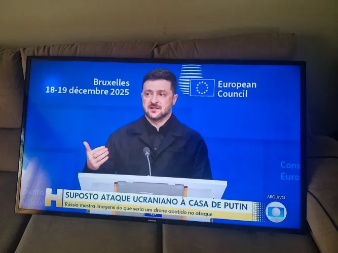 Smart TV Samsung 48" **PARA RETIRADA DE PEÇAS**