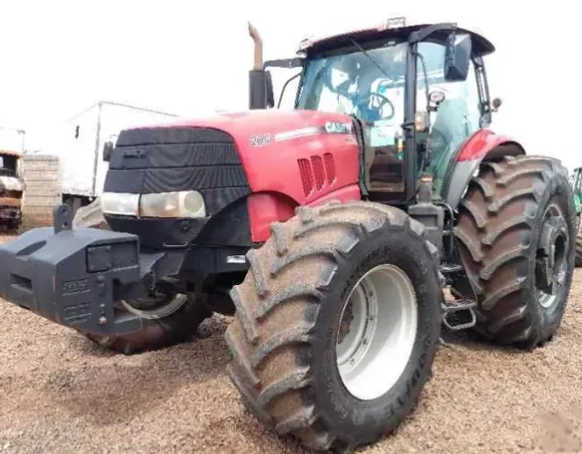Trator case 205 2015