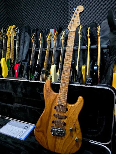 Guitarra Charvel Custom Shop Guthrie Govan Usa Signature Caramelized /ñ Gibson fender su