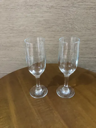 Taças Champanhe R$ 10,00 cada