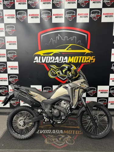 Sahara300 2024 11mil km emplacada e à pronta entrega