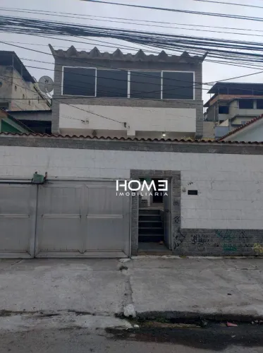 Casa com uma linda piscina e salão de festas excelente negocio