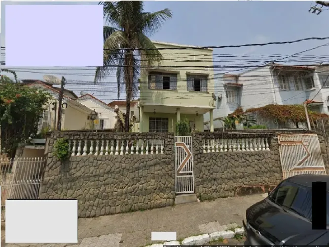 Casa para venda tem 374 metros quadrados com 4 quartos em Centro - Resende - RJ